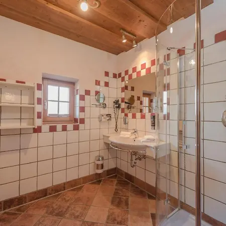 Almwelt Austria 4* 슈라드밍