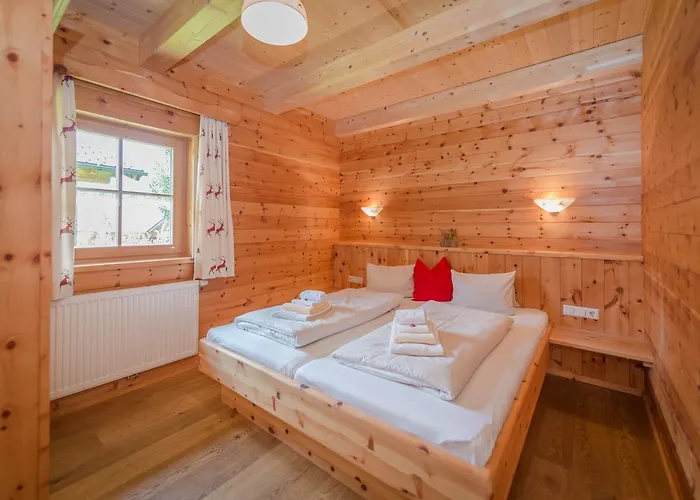 Отель Almwelt Austria 4*